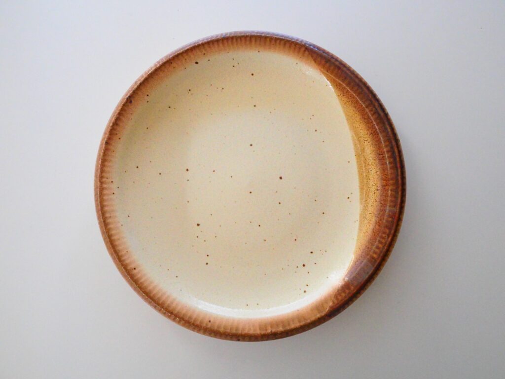 Maruke Crescent Plate | Ōzara
